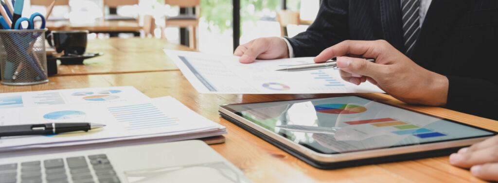 Trade Finance vs Overdraft: The Better Option for Paying Suppliers on Time