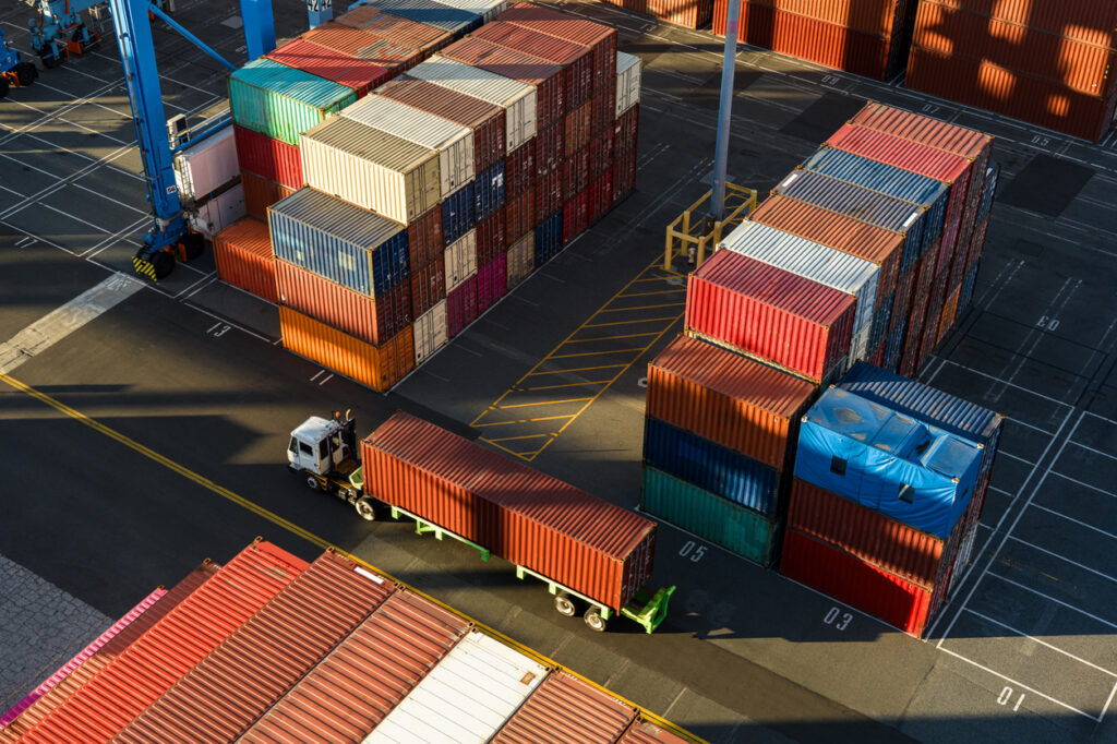 Your supplier wants a 30% deposit: how importers fund upfront payments